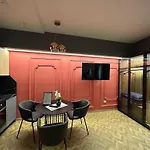 Delux Suite 102